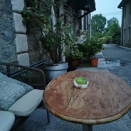 Lamagia Di Corte Moronati Couette-café Sirmione