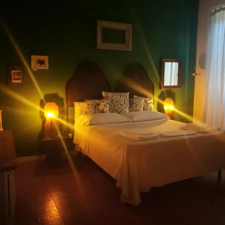 Lamagia Di Corte Moronati 4*
