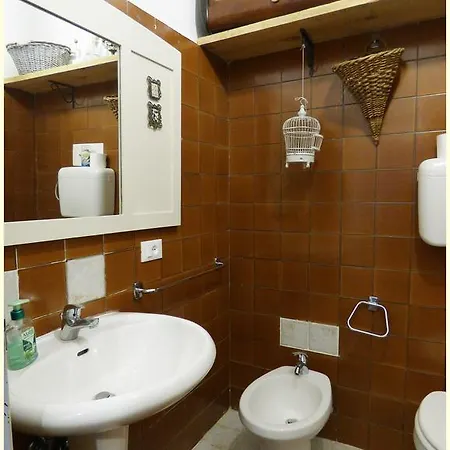Oda ve Kahvaltı Lamagia Di Corte Moronati *
