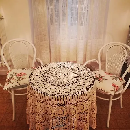 Oda ve Kahvaltı Lamagia Di Corte Moronati *