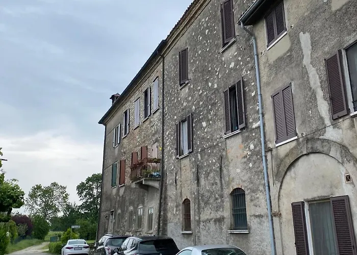 Lamagia Di Corte Moronati 4*